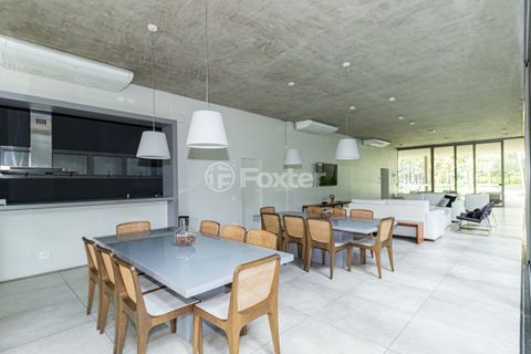 Image 33 - 1023843