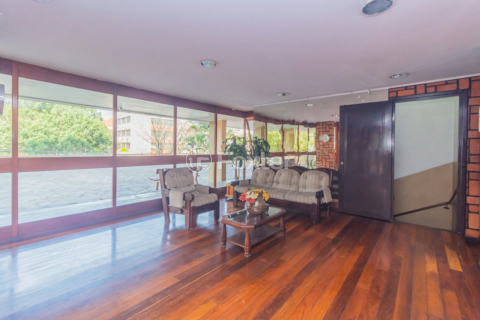 Image 27 - 745683