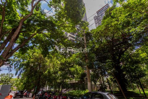 Image 94 - 871589