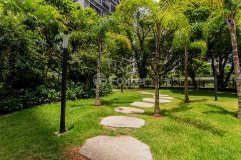 Image 85 - 871589