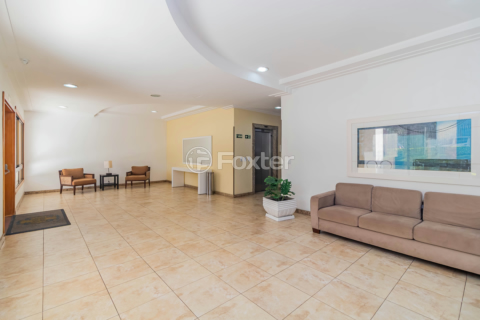 Image 33 - 952930