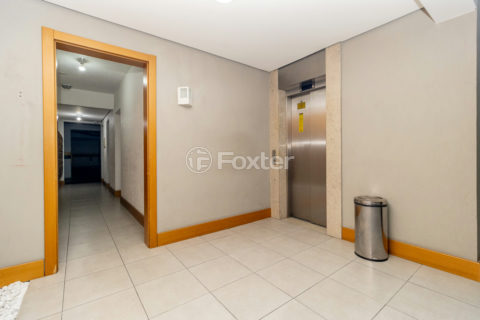 Image 62 - 995614