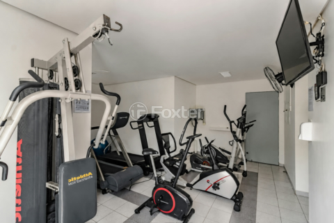 Image 22 - 1004089