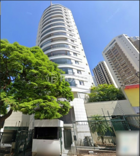 Image 30 - 1017800