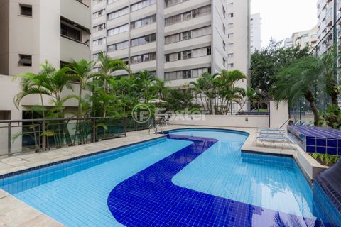 Image 60 - 876772