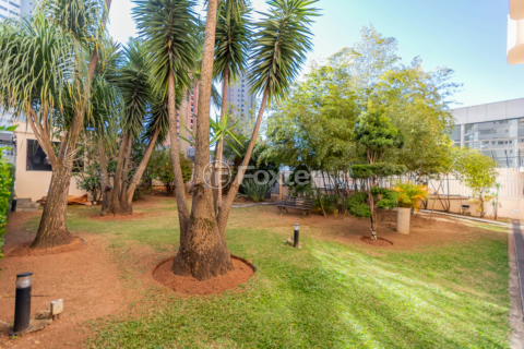 Image 30 - 313260