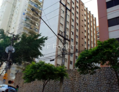 Image 10 - 1002735