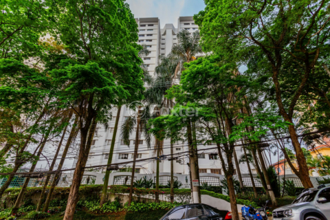 Image 46 - 1001003