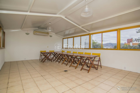 Image 31 - 986360