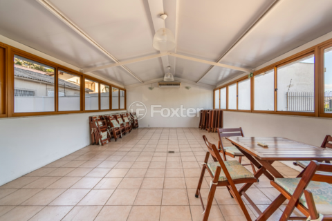 Image 34 - 986360