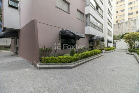 Image 43 - 1008983