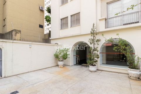 Image 31 - 1017684