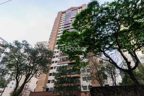 Image 10 - 1002837