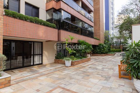Image 14 - 1002837