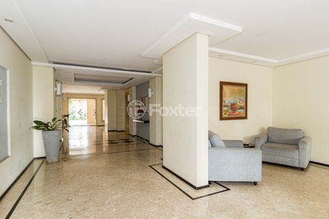 Image 30 - 1002837