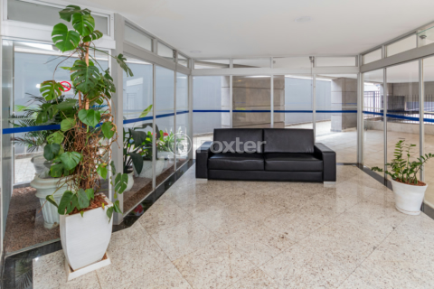 Image 37 - 959474