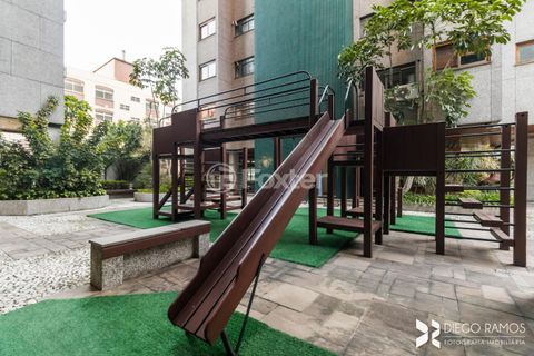 Image 9 - 1005947