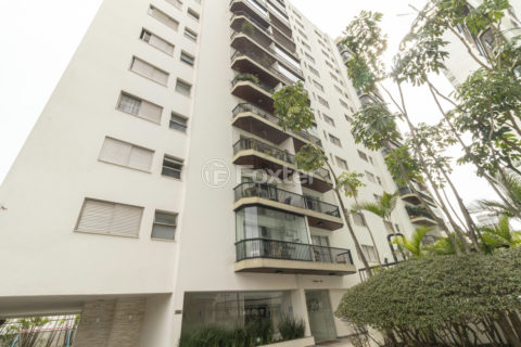 Image 43 - 1010745