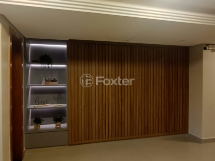 Image 21 - 947854