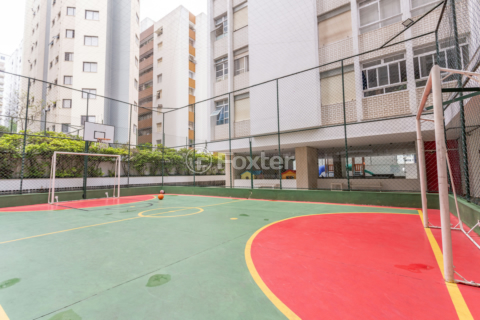 Image 42 - 866997