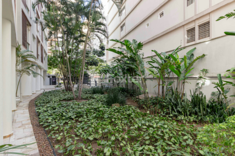 Image 67 - 894602