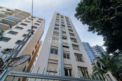 Image 27 - 1010158