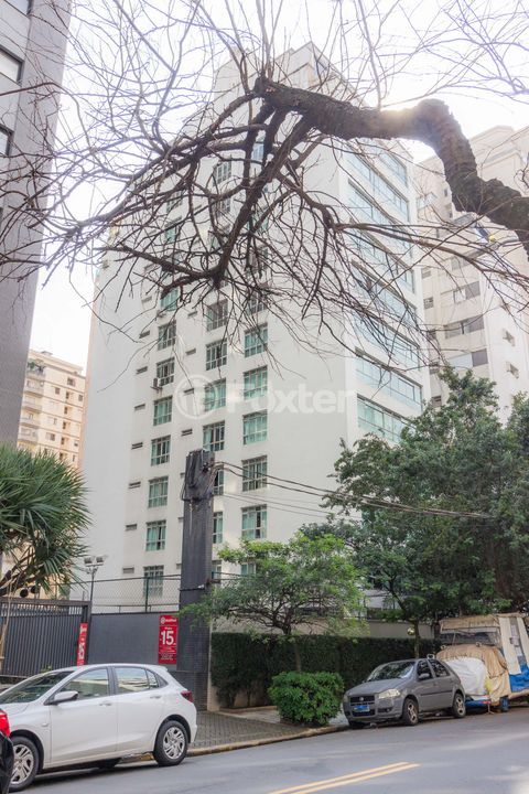 Image 2 - 1007271