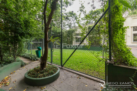 Image 49 - 878821