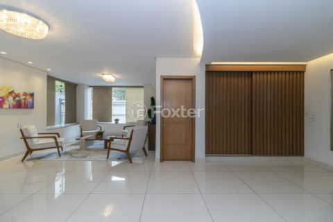 Image 28 - 842426