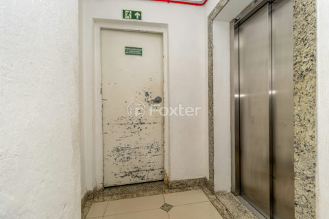 Image 78 - 826630
