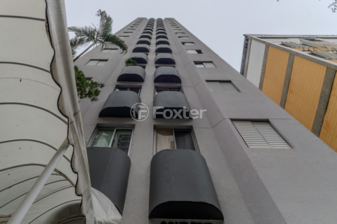 Image 16 - 1002210
