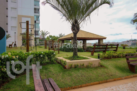 Image 27 - 1005135