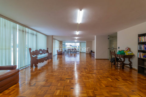 Image 30 - 1017720