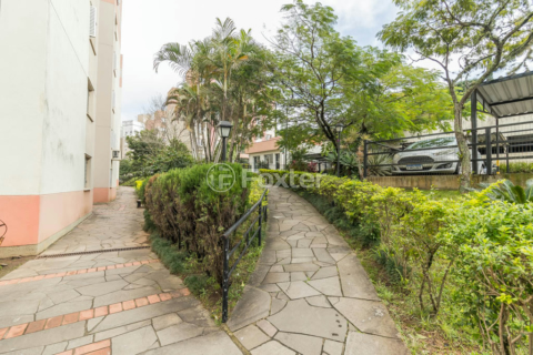 Image 36 - 989585