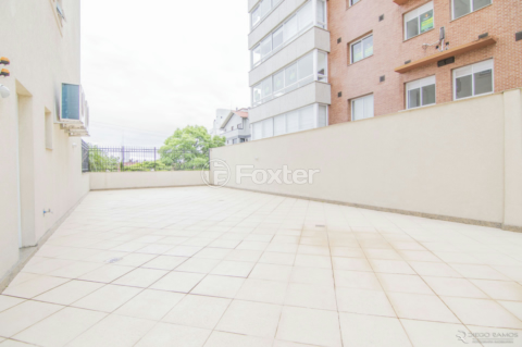 Image 50 - 915593