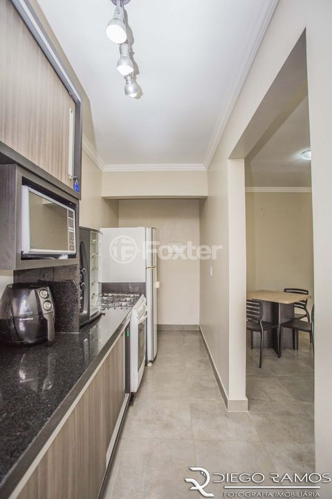 Image 37 - 130033