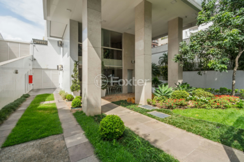 Image 31 - 110812
