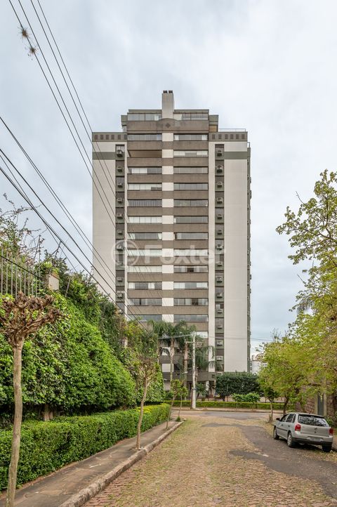 Image 15 - 1002181