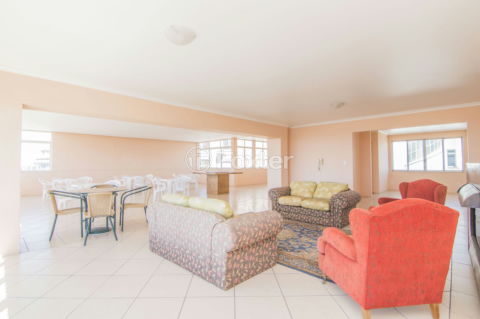 Image 35 - 241106