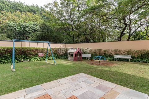 Image 38 - 847499