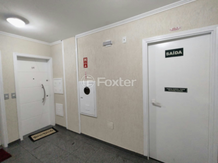 Image 38 - 1018954