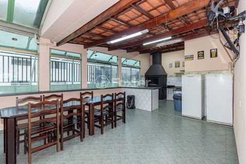 Image 48 - 334747