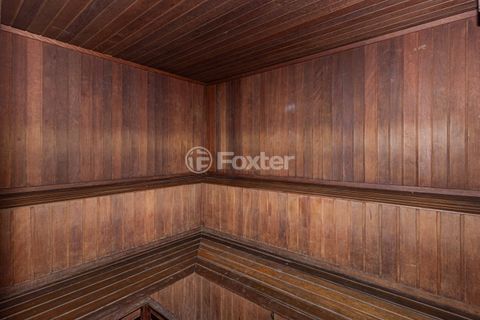 Image 11 - 1002881