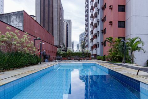 Image 18 - 1002881