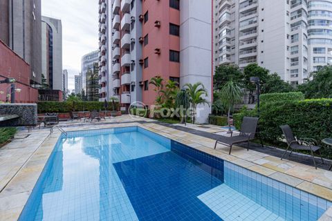 Image 19 - 1002881