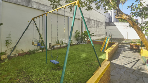 Image 9 - 896072