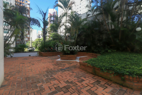 Image 70 - 332623