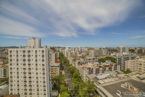 Image 38 - 881301