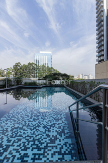 Image 36 - 956798