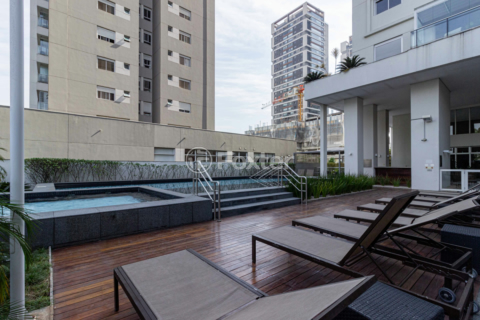 Image 37 - 956798